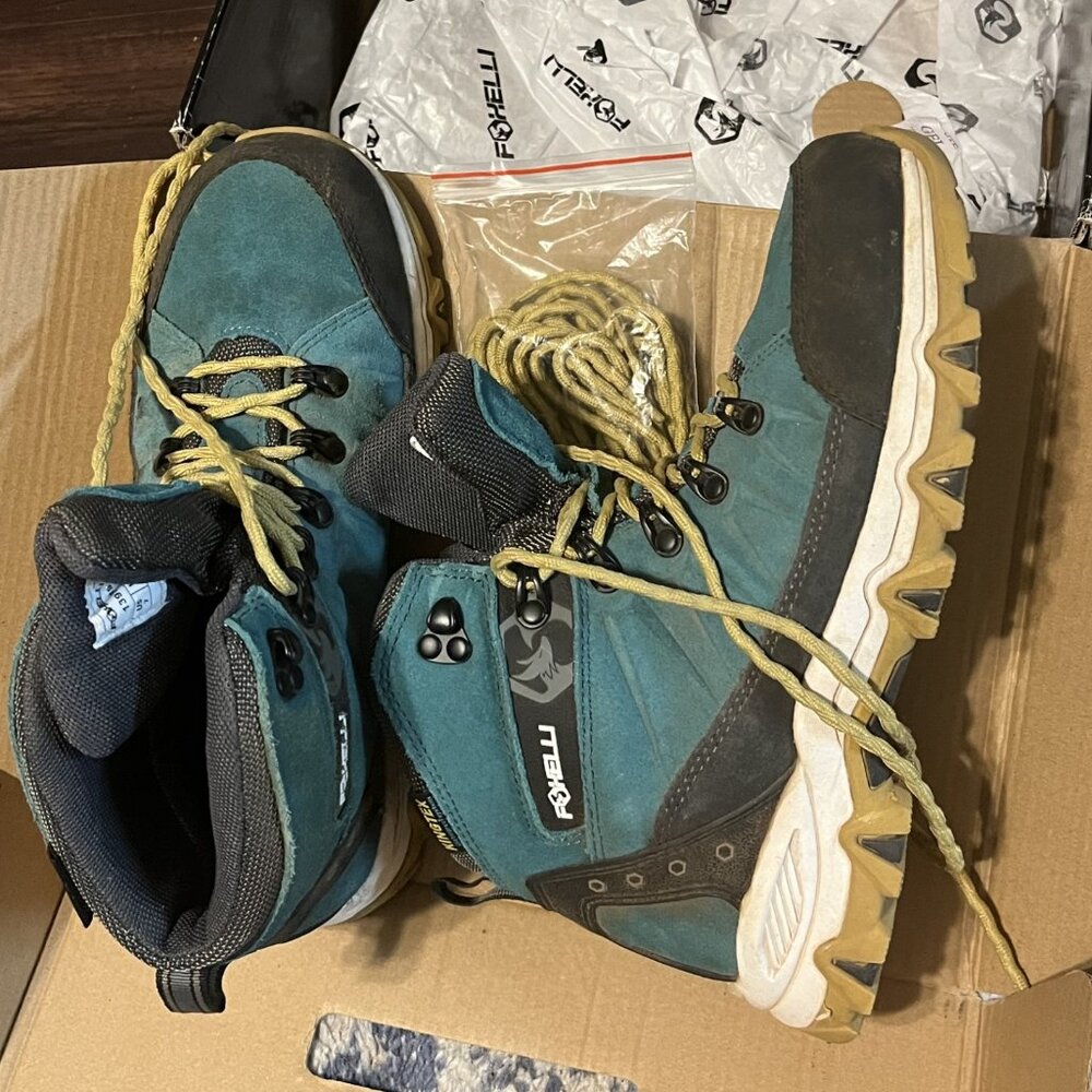 Foxelli hiking boots